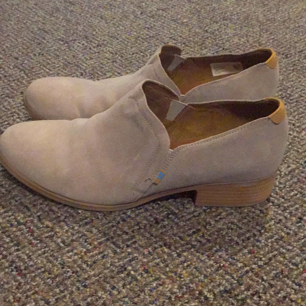 Toms shoes